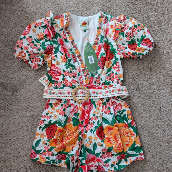 FARM Rio Pants - Farm Rio Strawberry Mixed Floral Shorts Jumpsuit NWT Size S Beaded Belt Romper